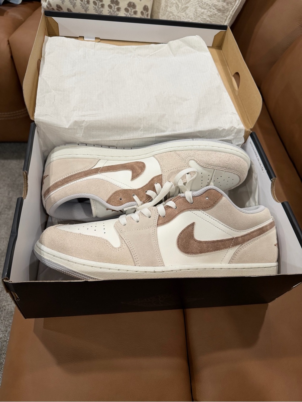 Jordan 1 Low-Top Legend Sneakers - White and Light Brown Suede
